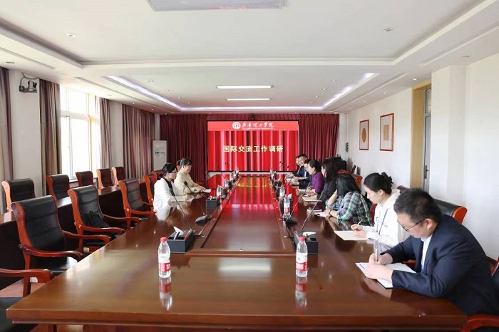 ���ʽ��������������ѧԺ�����߷õ���