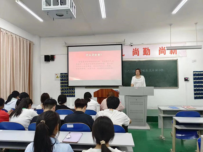 ����У��ί��֯��չ�����Ұ�ȫ���ഺͦ�ߡ������ſ�