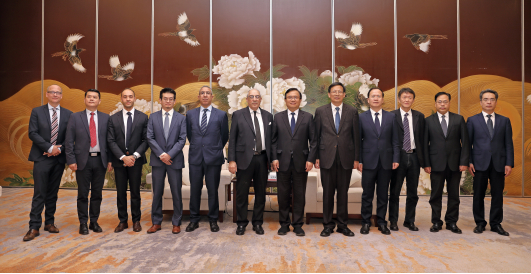 Ħ���פ����ʹ������һ�з���ɽ��