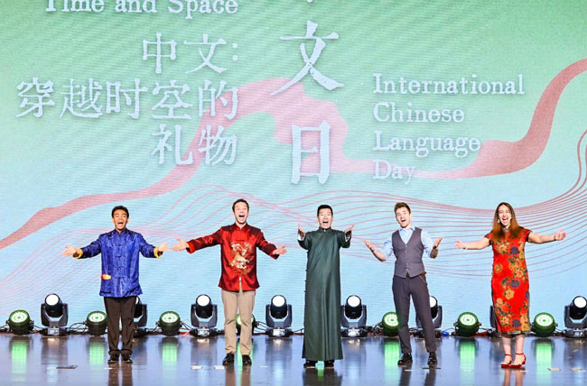 ���ģ���Խʱ�յ���������������ꡰ���������ա��۲�