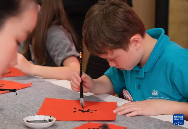 “中文热”折射“中国热”