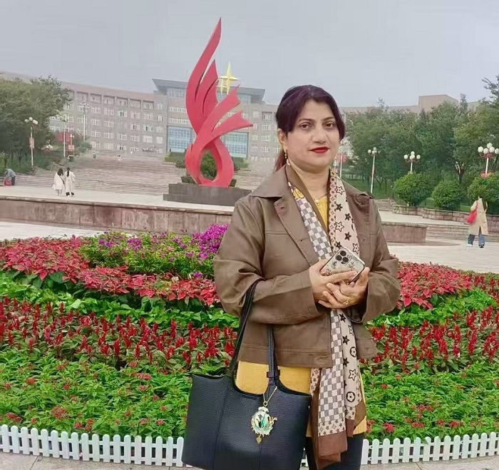 Nusrat Shaheen���ͻ�˹̹����