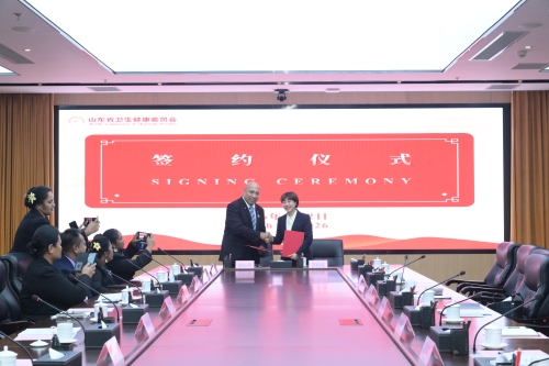 基里巴斯卫生部长率团访问山东