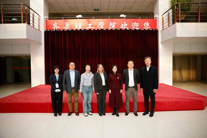 德国WMU教育集团代表团来访我校 共商国际教育合作新篇