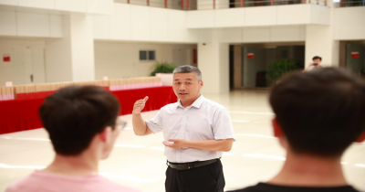 ��У��ί�ٰ������ƻ����ͻ�