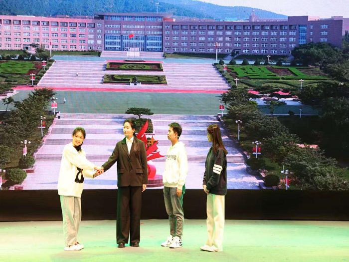 ��Уԭ���龰�硶���������ˡ� ���������������ˡ���Ů�����