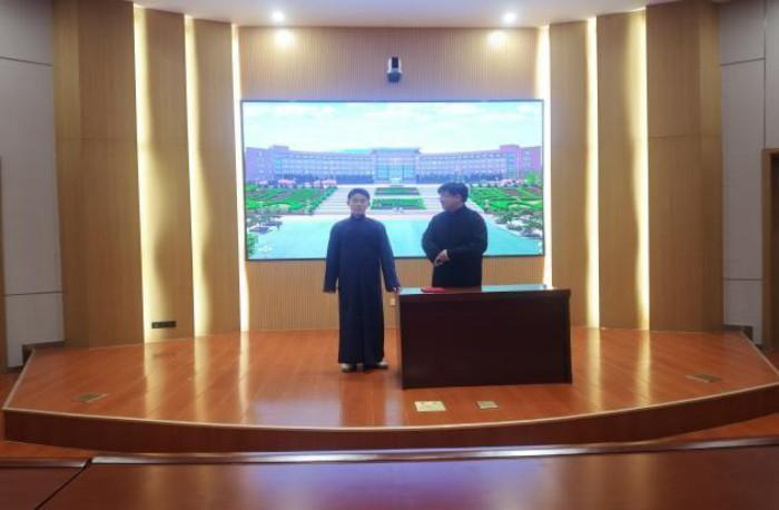 У��������У�㲥վ����¼����������̨��