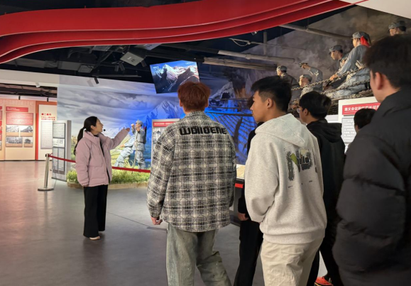 1761781280392144.png image.png