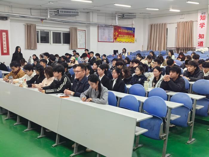 ����ҫ�ഺ�����λ��¡��������ִ�����ѡԲ���ɹ�