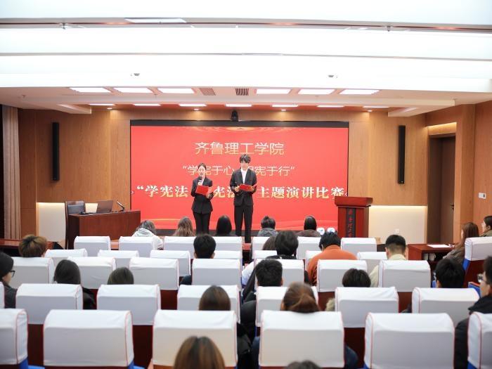 ѧ�����ģ��������С�����У ��ѧ�ܷ� ���ܷ��������ݽ�����Բ����Ļ