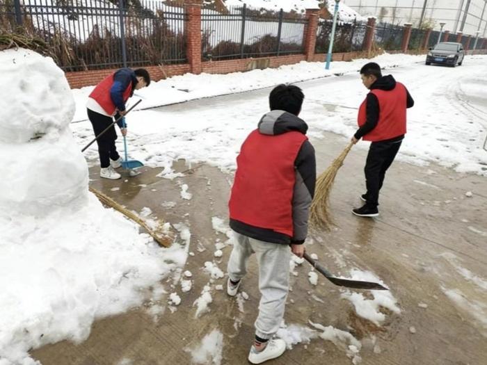 ����ѩ��ů���� ѧ��ɨѩ�����ػ������������